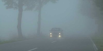 Езда в тумане. Правила безопасности на дороге
